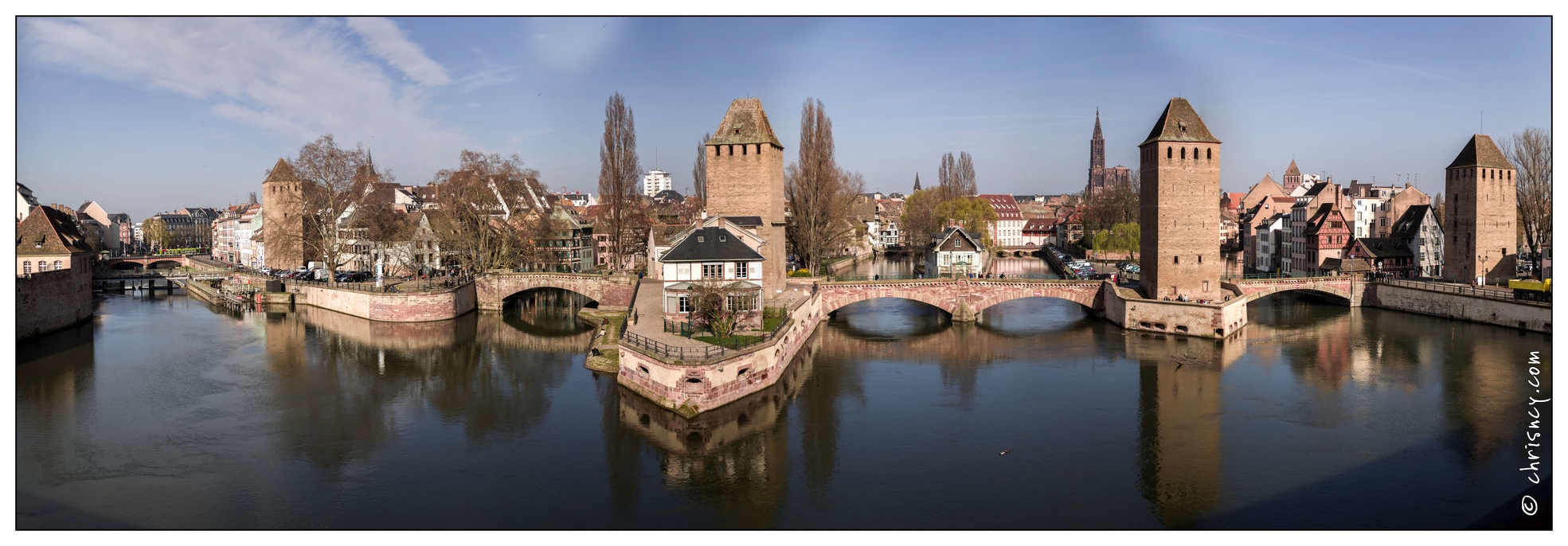 20140310-09_8068-Strasbourg_Ponts_couverts_pano_.jpg