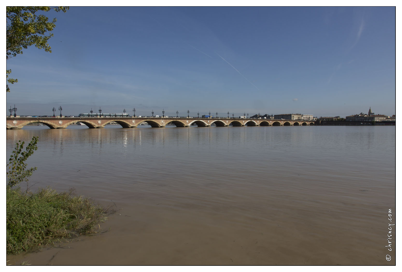 20140828-002_5657-Bordeaux_le_pont_de_pierre.jpg