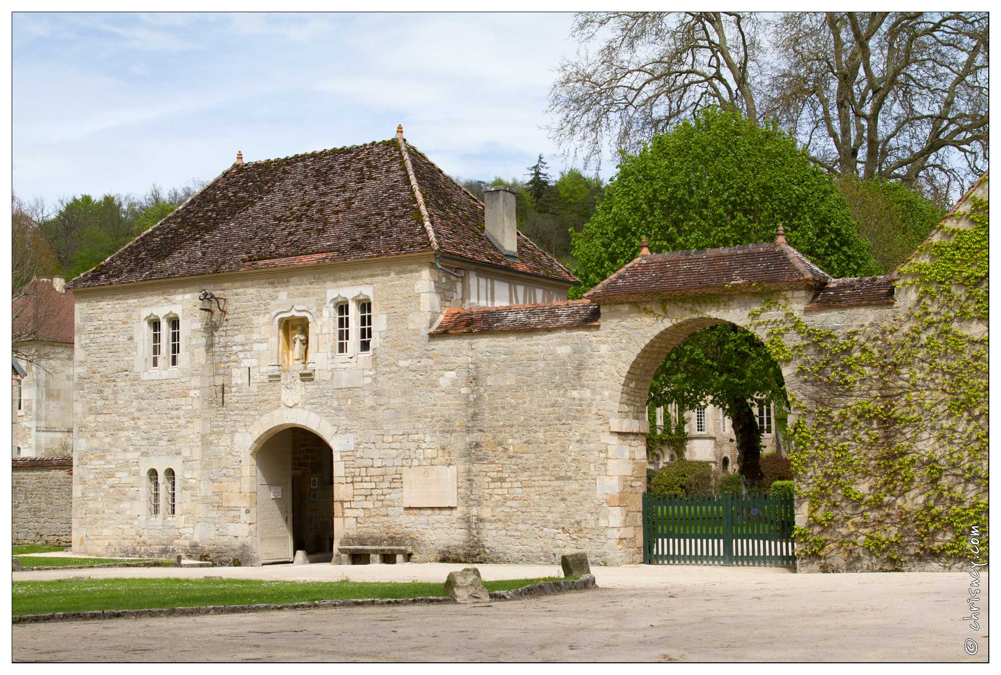 20120509-28_0813-Abbaye_Fontenay.jpg