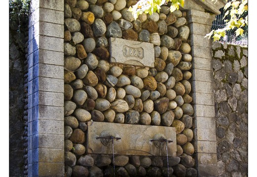 20120910-002 6062-Corse Bocognano Fontaine
