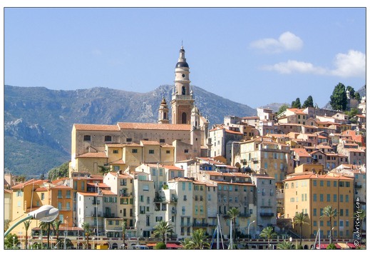 20030925-1541-Menton le port et la vieille ville