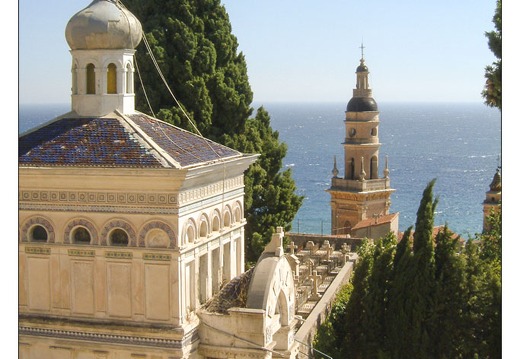 20030925-1561-Menton le port et la vieille ville