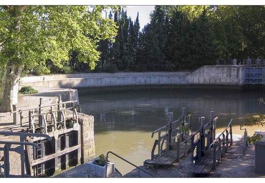20040916-0880-Bassin rond Agde  pano w