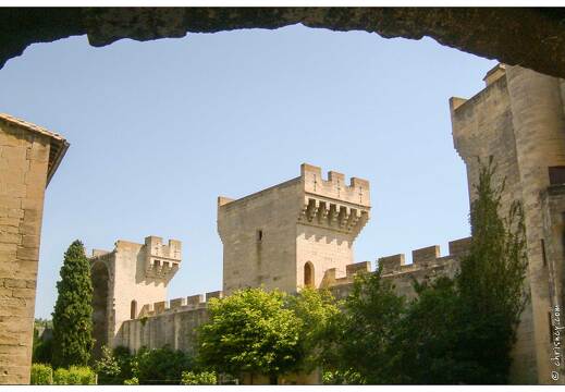 20020512-0099-Tarascon