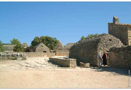 20020815-0136-les bories de gordes