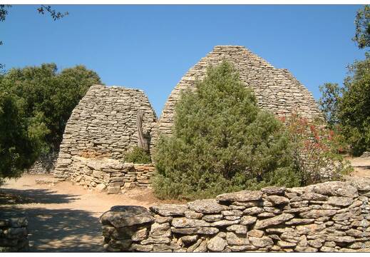 20020815-0145-les bories de gordes