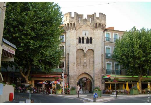 20020815-0161-Manosque Porte Saunerie