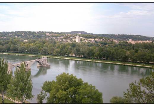 20020822-0546-Avignon Le rhone pano