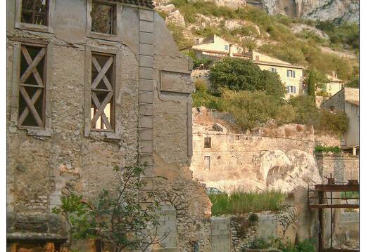 20020823-0616-Fontaine de Vaucluse