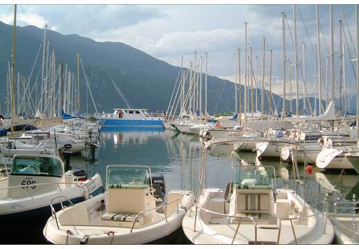 20020827-0696-Aix les Bains et le lac du Bourget