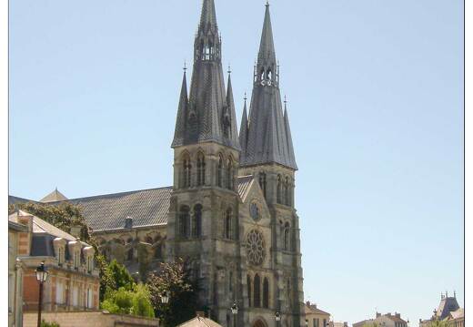 20030720-0519-Chalons en champagne notre dame en vaux quai notre dame