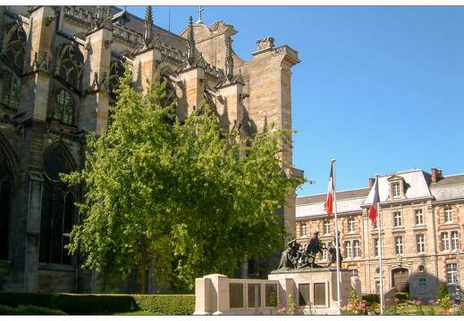 20030720-0522-Chalons en champagne rue de marne