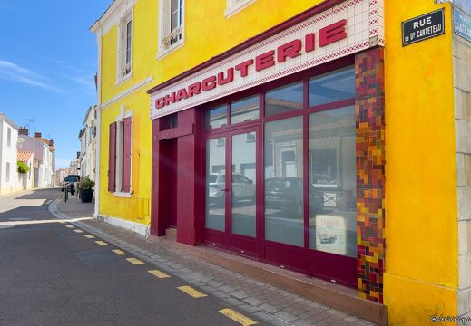 20220602-2312-Les Sables d Olonne devanture