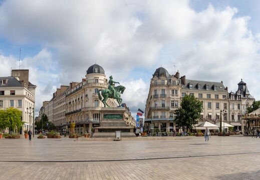 20220524-004 2164-Orleans Place du Martroi Pano