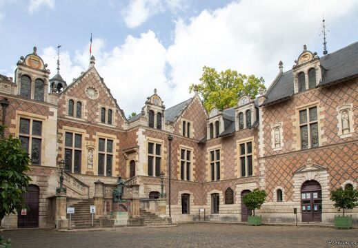 20220524-020 2247-Orleans Hotel Groslot