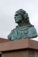 20250206-45 6097-Neuf Brisach Statue Vauban place du marche