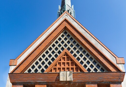 20250410-32 8339-Houlgate Temple protestant 1951