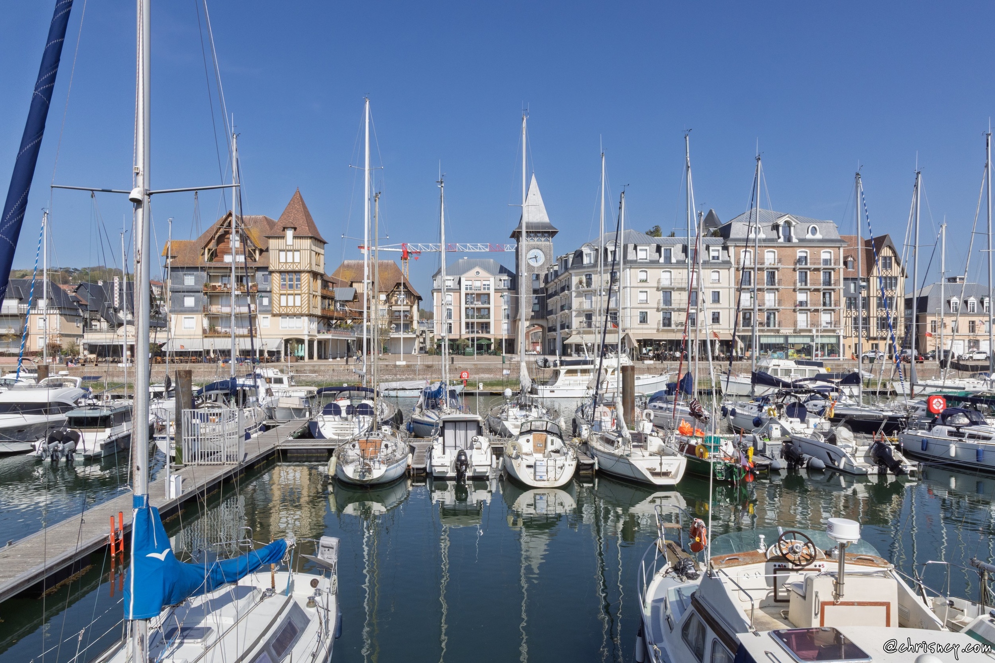 20250410-67 8398-Trouville sur Mer - 20250410-67_8398-Trouville_sur_Mer.jpg 20250410-67_8398-Trouville_sur_Mer.jpg