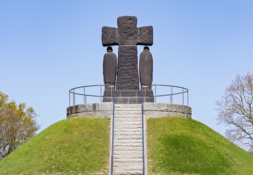 20250411-13 8432-La Cambe Cimetiere Militaire Allemand