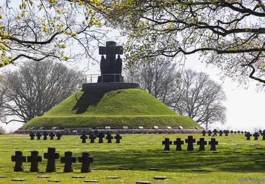 20250411-26 8449-La Cambe Cimetiere Militaire Allemand