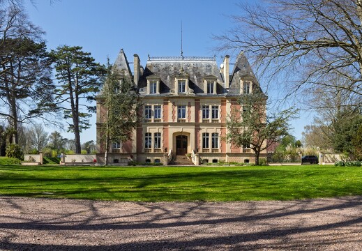 20250405-22 7578-Ver sur Mer Chateau de la Barre Pano