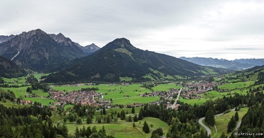 20250917-29 1111-Kanzel Vue sur le Jochpass Bad Hindelang et vallée de l&#039;Ostrach Pano