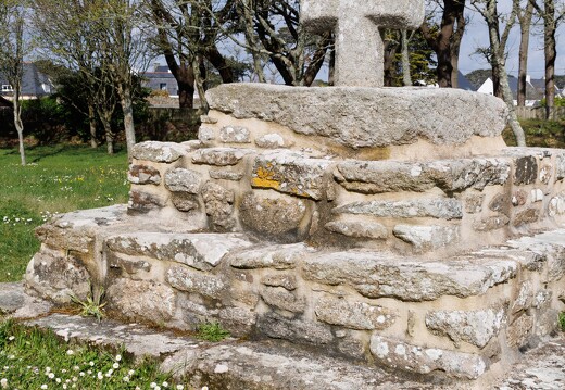 20230423-3631-Croix Saint Gonvel Chapelle