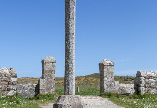 20180503-6776-Pointe du Van Chapelle du They croix