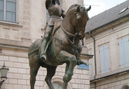 20030330-3314-Monument a Jeanne d Arc Vaucouleurs