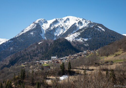 Fontaine le Puits Le Plan des Queux
