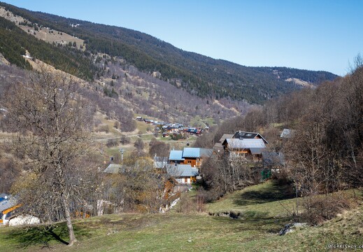20220406-06 0916-Meribel village