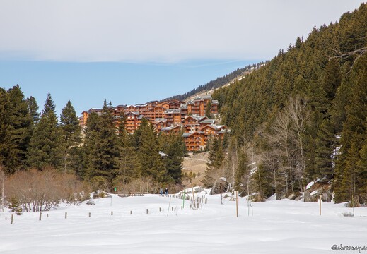 20220406-15 0987-Meribel Lac de Tueda Vue vers Meribel