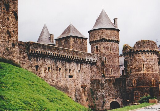 19990500-0007-Fougeres