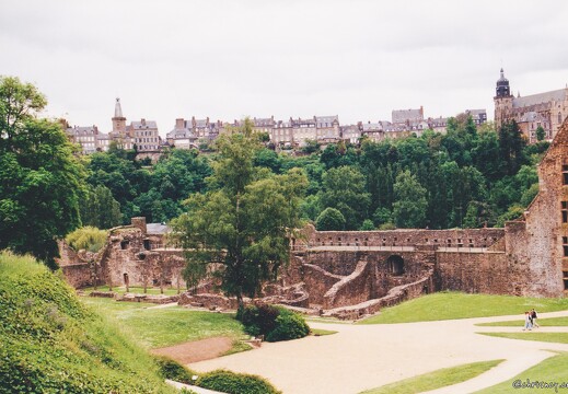19990500-0015-Fougeres