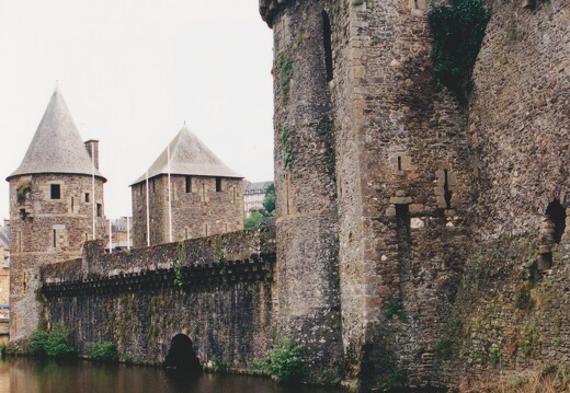 19990500-0018-Fougeres
