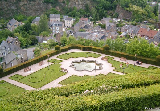 20030511-0149-fougeres