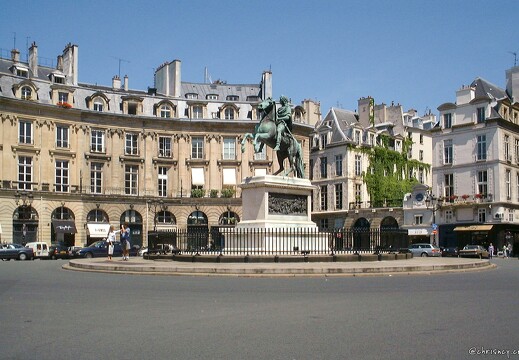 Paris place des victoires