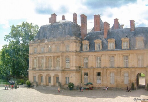 20030830-0900-Fontainebleau