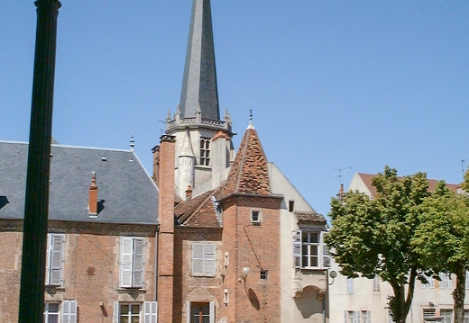 20000801-0009-Auxonne Place de la mairie