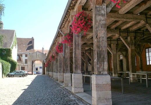 20000801-0022-Auxonne les halles