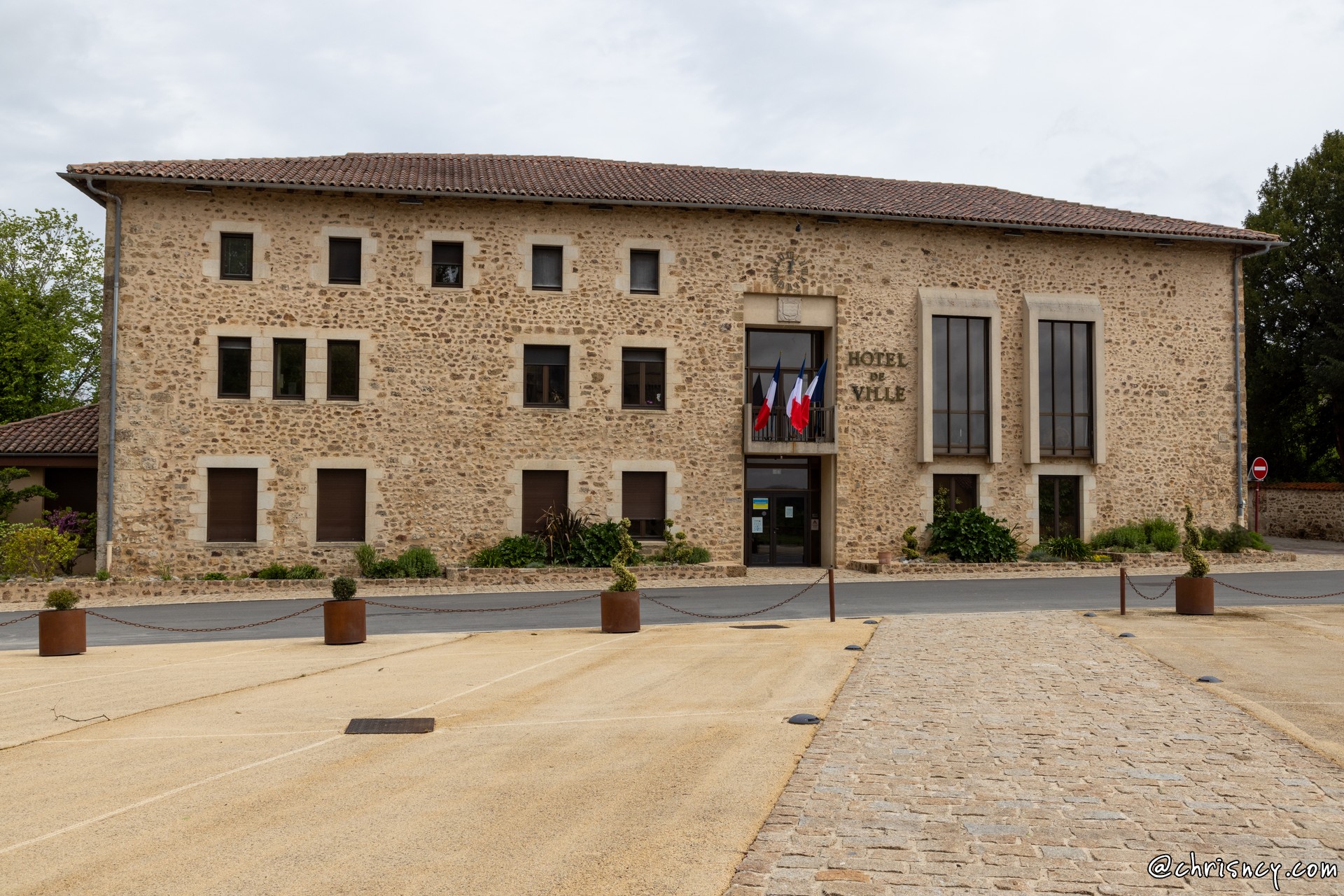 20240427-19_1675-Rochechouart.jpg