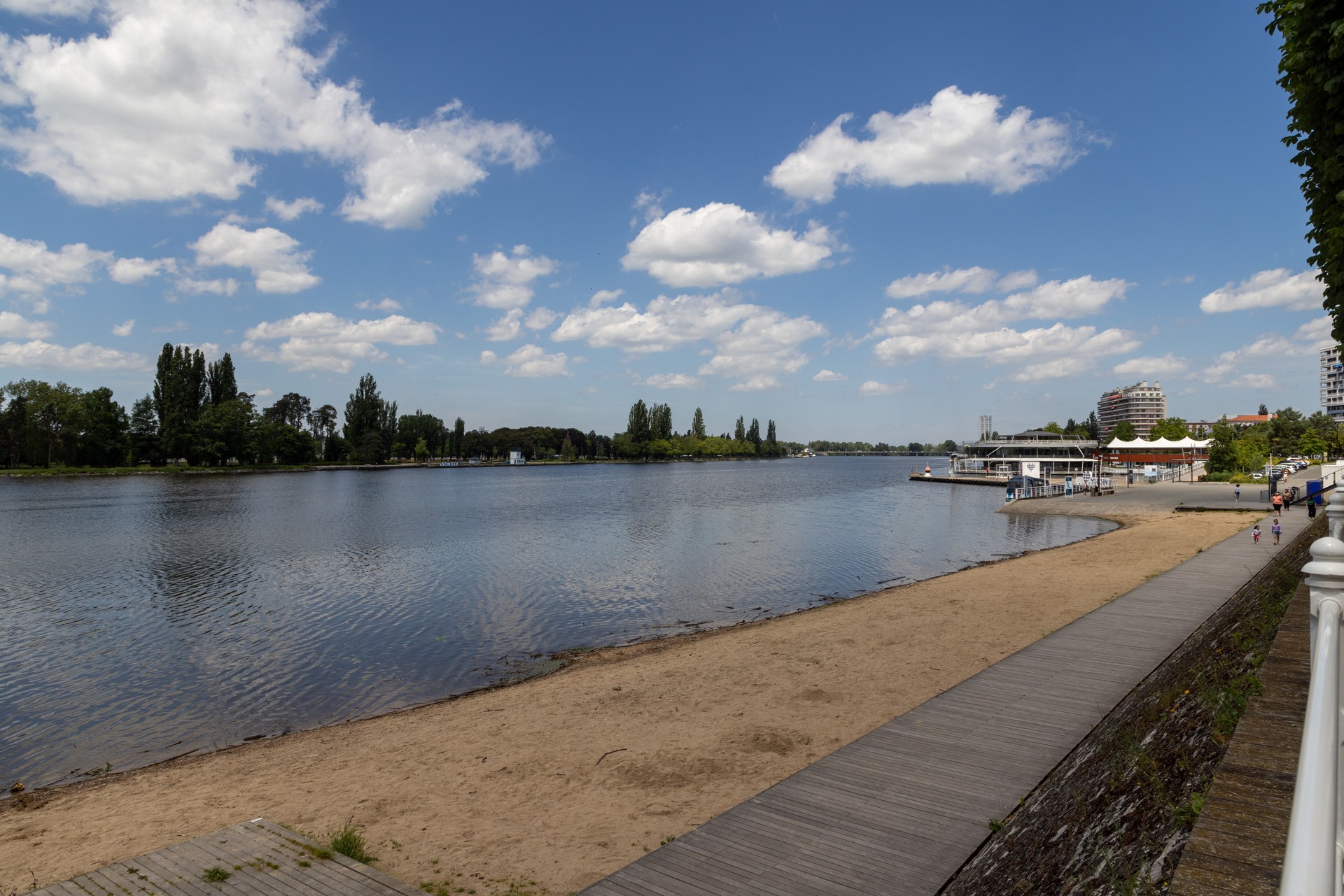 20240605-2146-Vichy_l_Allier.jpg